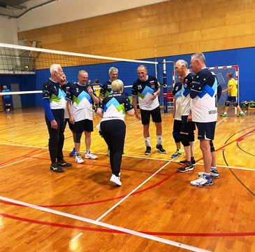 Mednarodni turnir v odbojki za veterane (2)